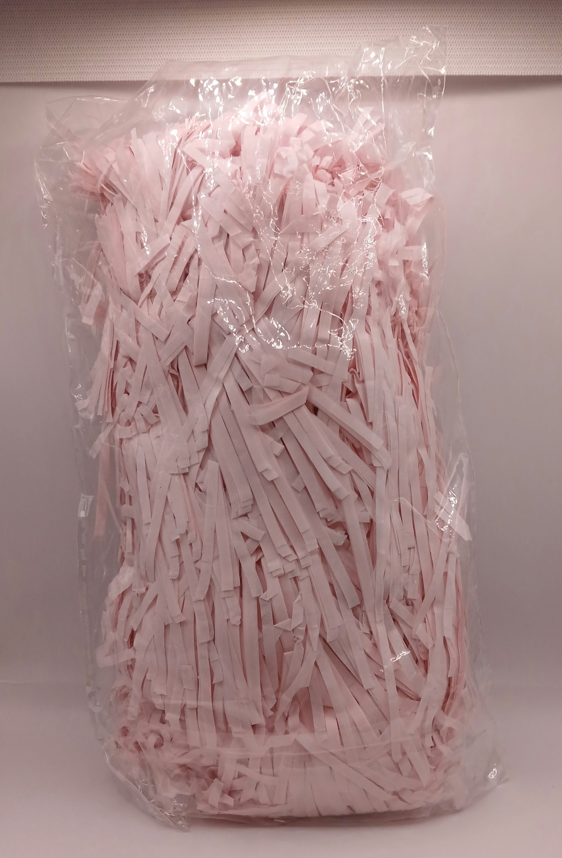 Shredded Paper (Raffia) 3.6 oz - Baby Pink